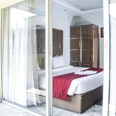 Glee Hotel Aliayabiagba المظهر الخارجي الصورة