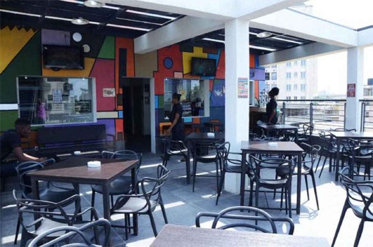 Glee Hotel Aliayabiagba المظهر الخارجي الصورة