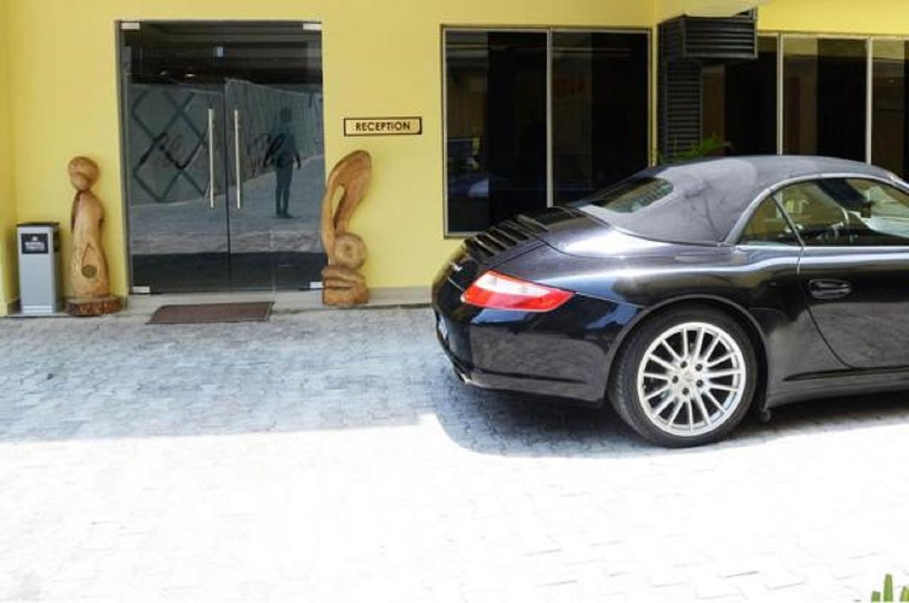 Glee Hotel Aliayabiagba المظهر الخارجي الصورة