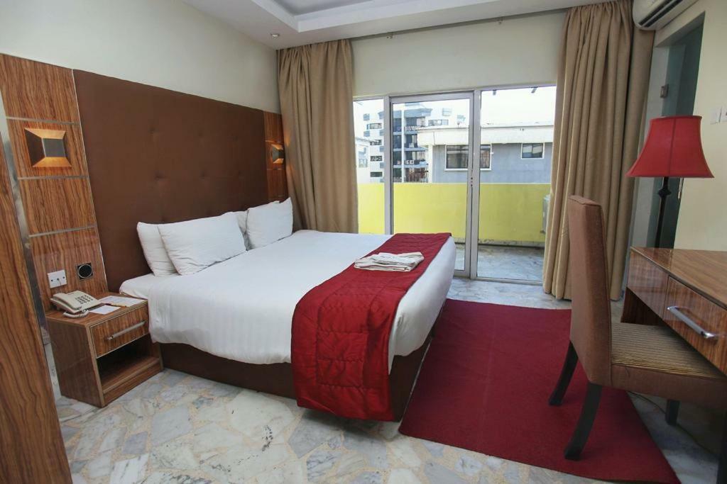 Glee Hotel Aliayabiagba المظهر الخارجي الصورة