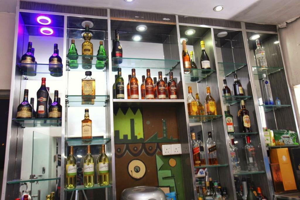 Glee Hotel Aliayabiagba المظهر الخارجي الصورة