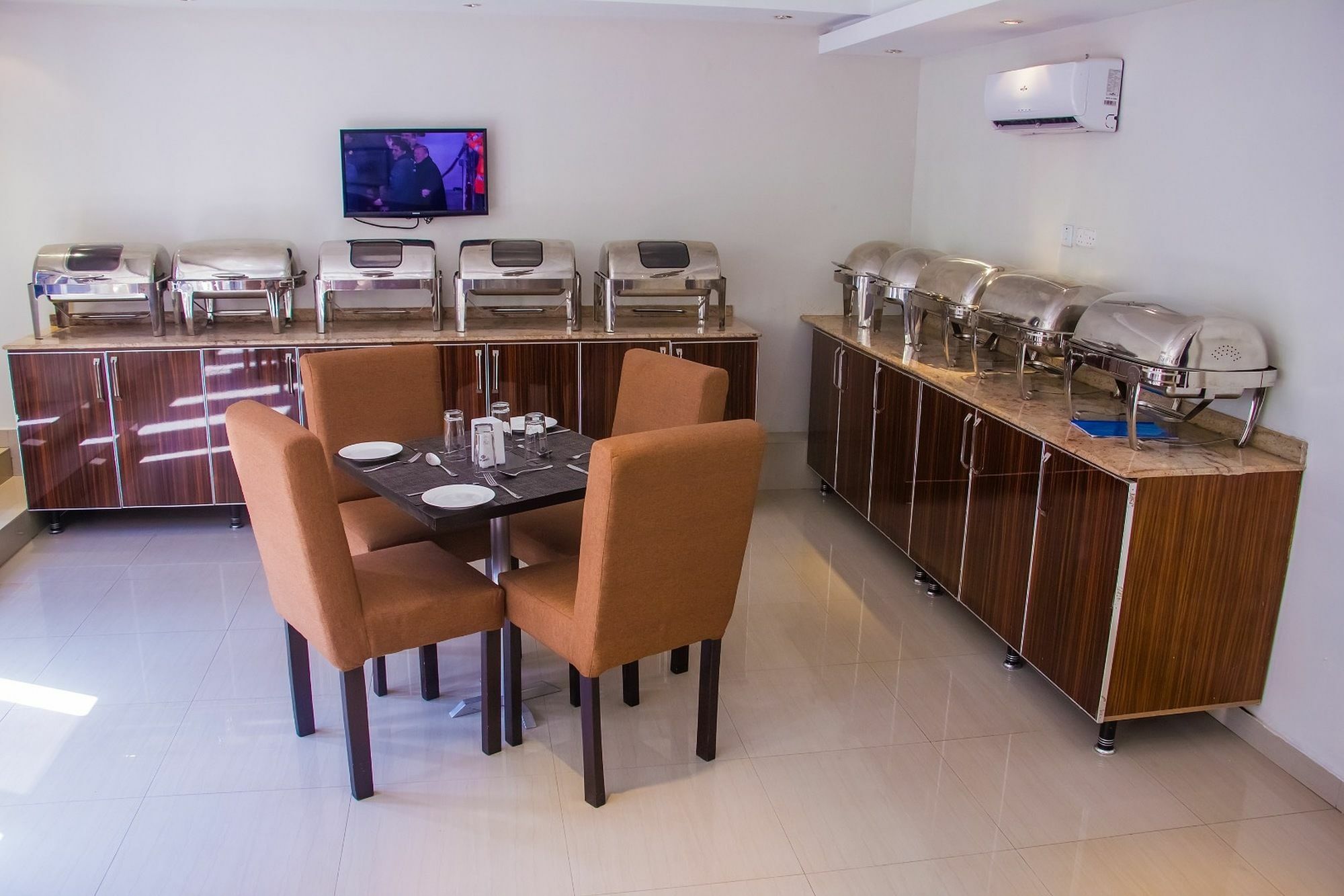 Glee Hotel Aliayabiagba المظهر الخارجي الصورة
