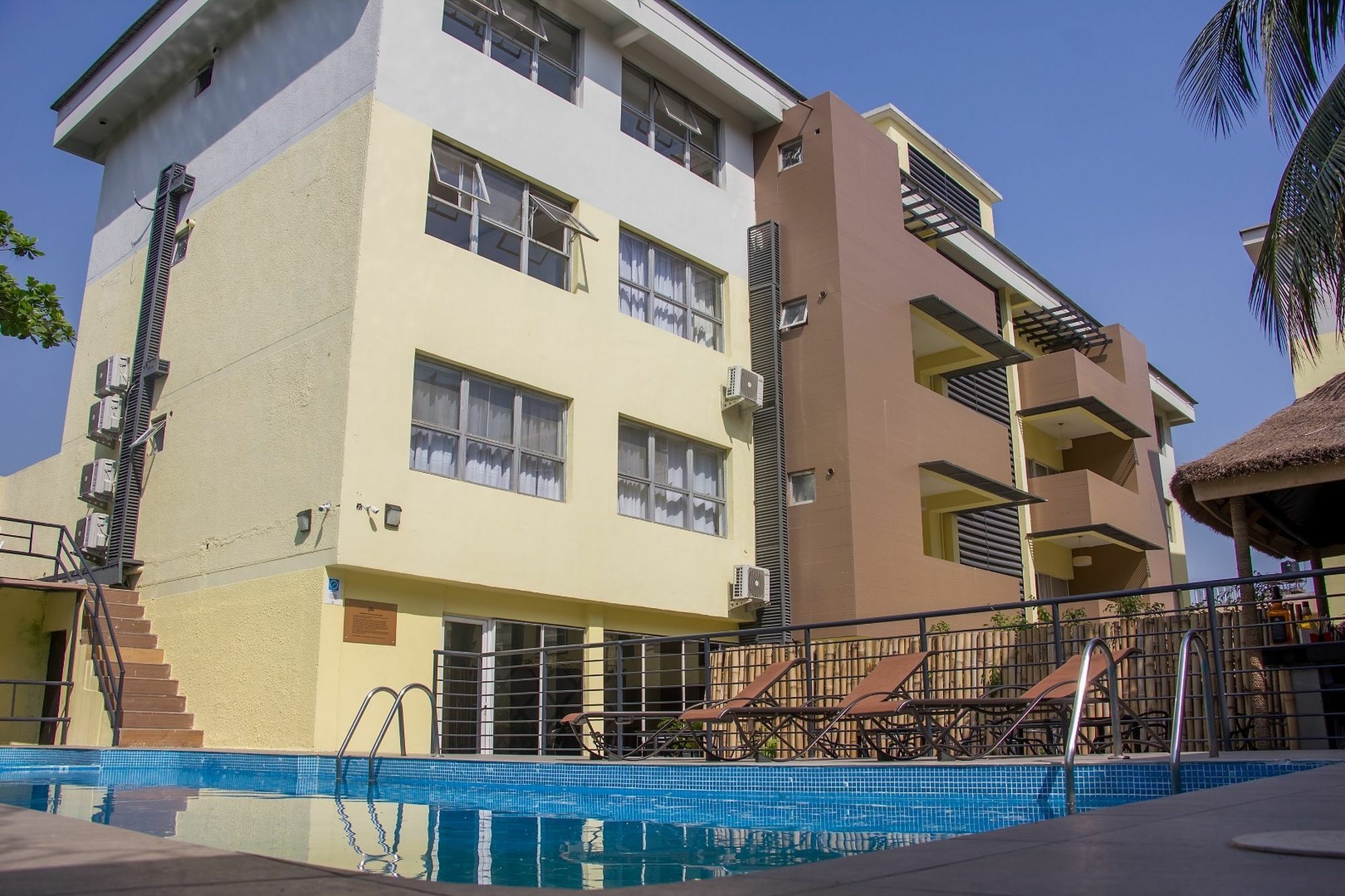Glee Hotel Aliayabiagba المظهر الخارجي الصورة