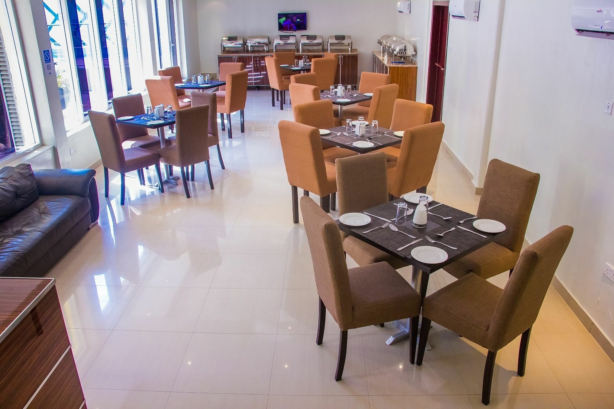 Glee Hotel Aliayabiagba المظهر الخارجي الصورة