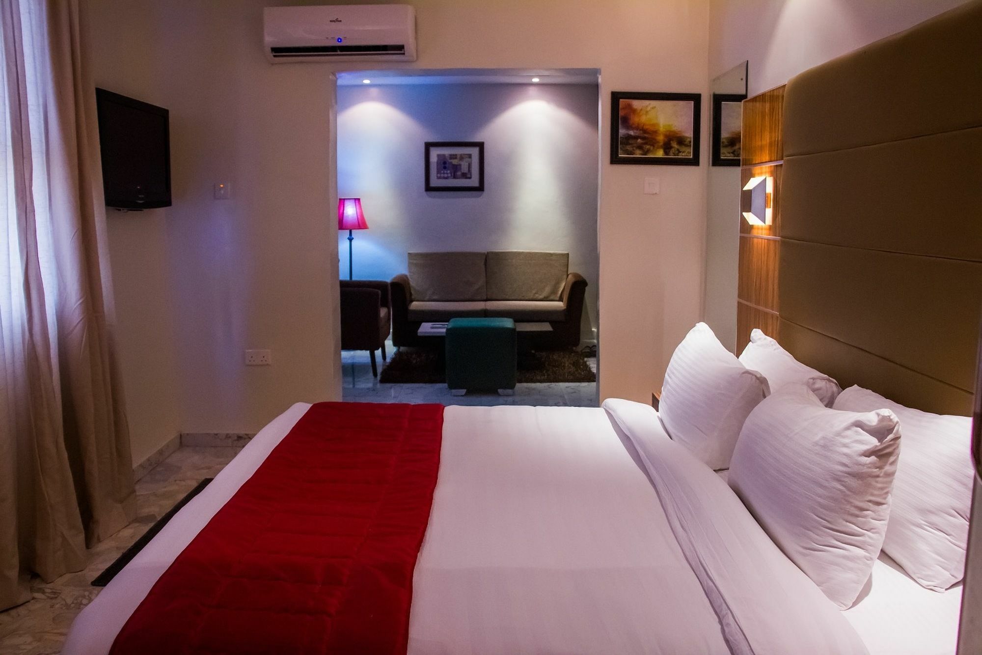 Glee Hotel Aliayabiagba المظهر الخارجي الصورة
