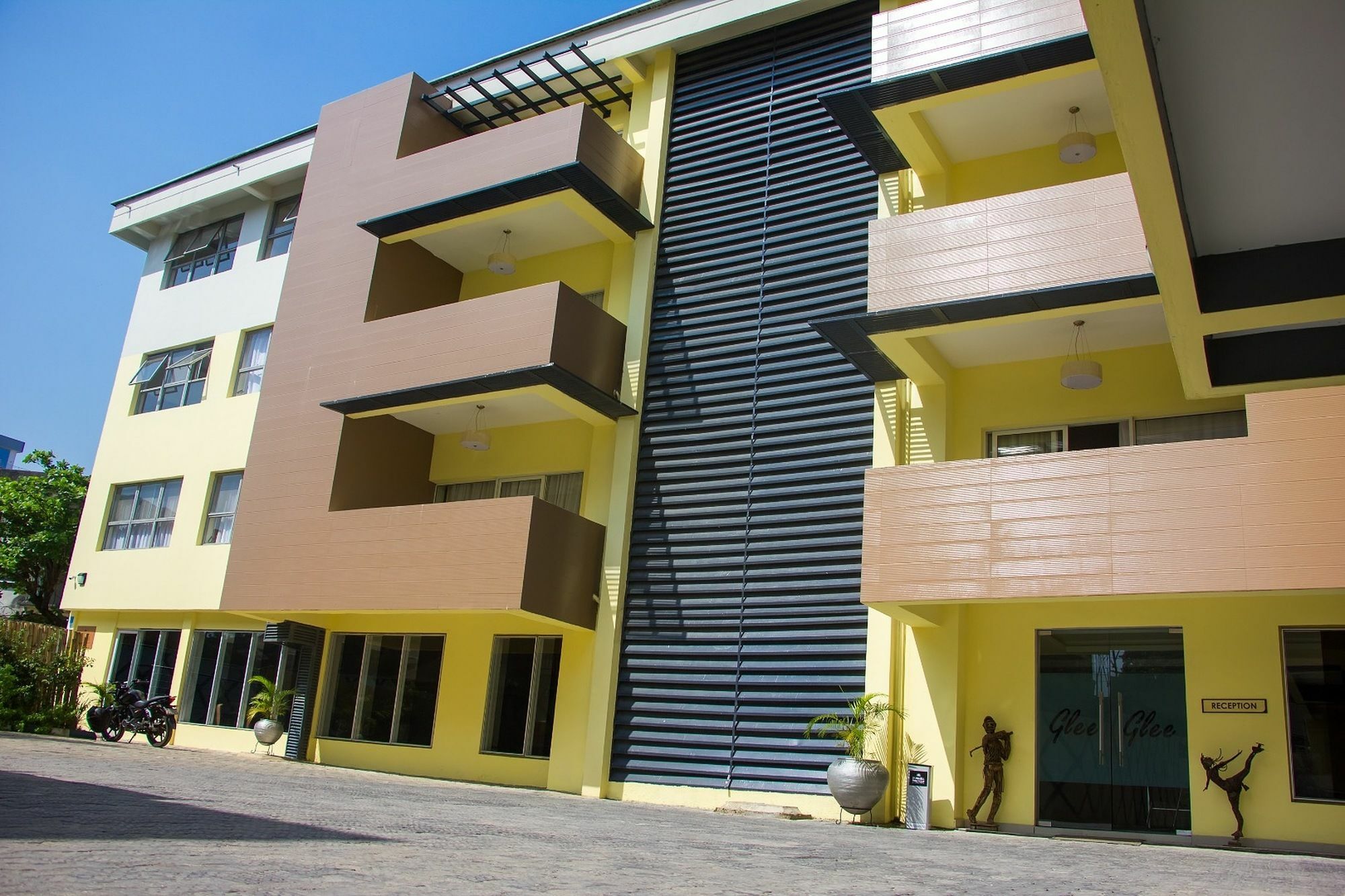 Glee Hotel Aliayabiagba المظهر الخارجي الصورة