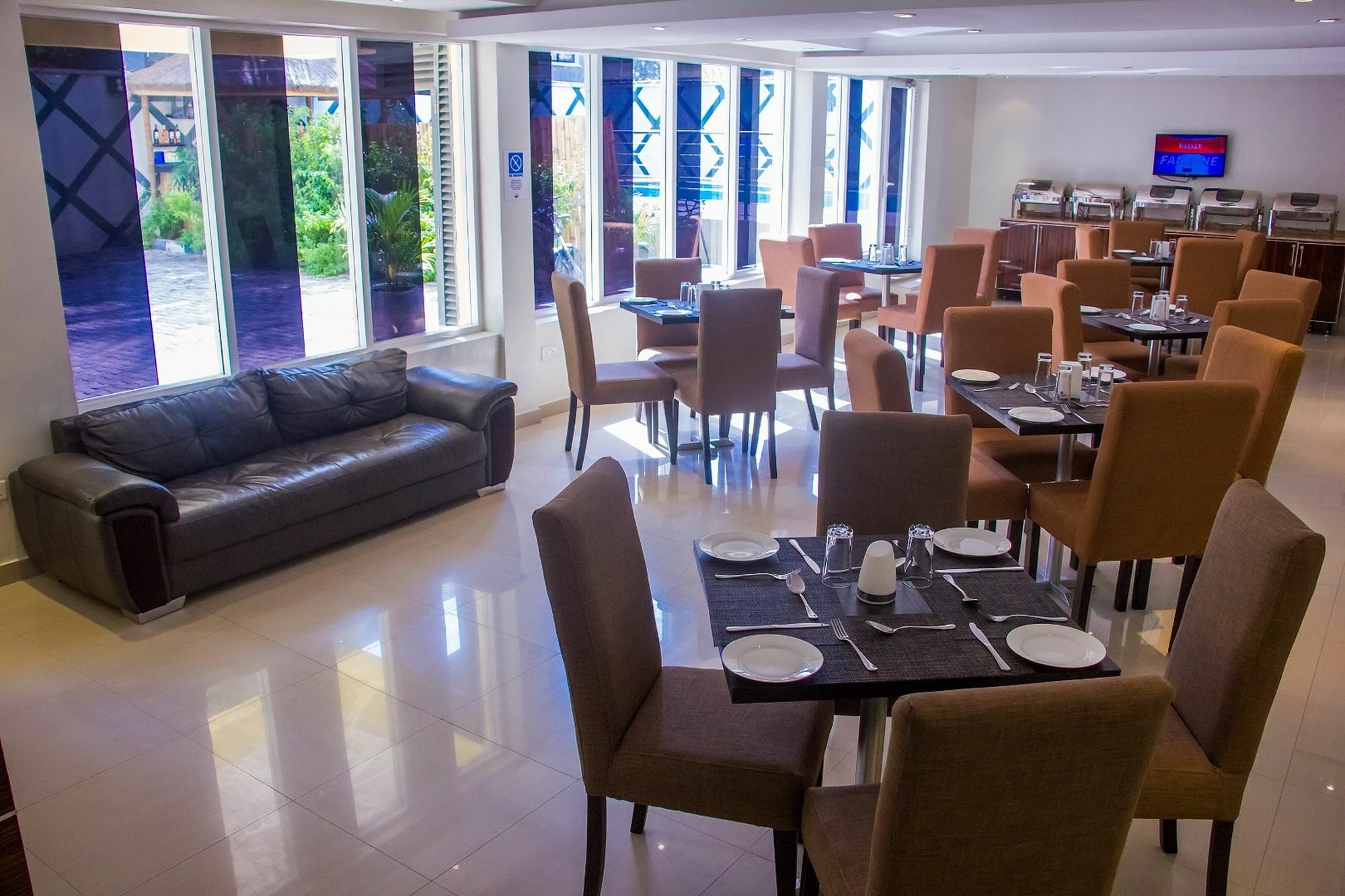 Glee Hotel Aliayabiagba المظهر الخارجي الصورة