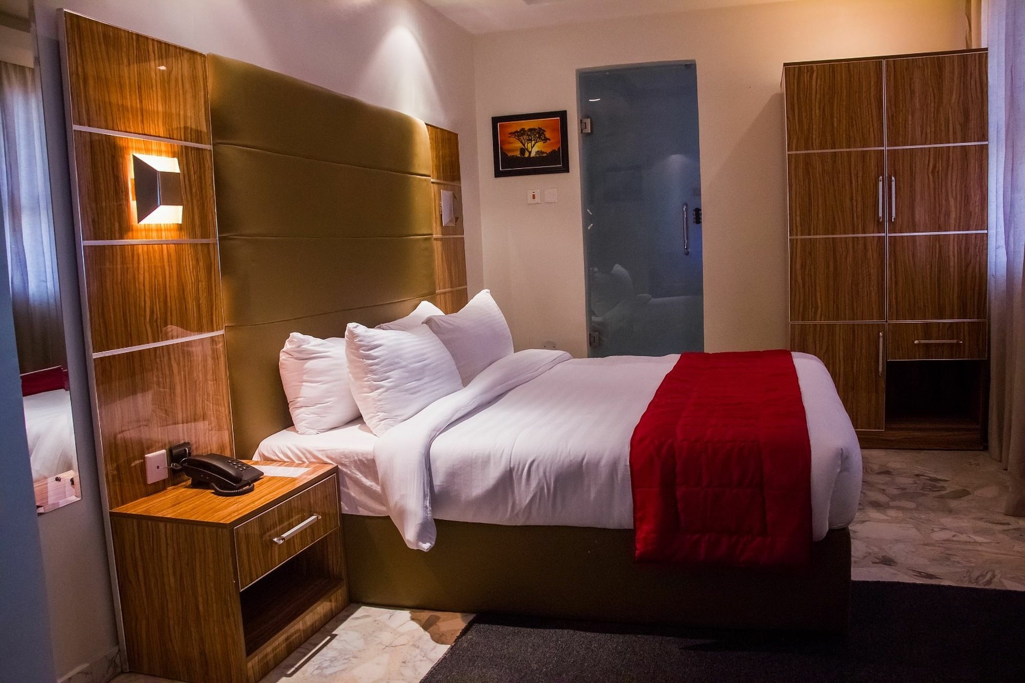 Glee Hotel Aliayabiagba المظهر الخارجي الصورة